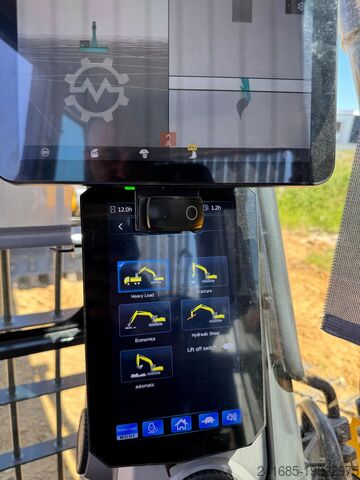 Graafmachine op rupsbanden SHANTUI SE215 23,8t Komatsu Volvo CAT Doosan JCB