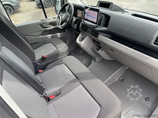 Furgoneta de caja alta VOLKSWAGEN Crafter MIXTO 35 L4H3 AHK RFK oh. Schäden