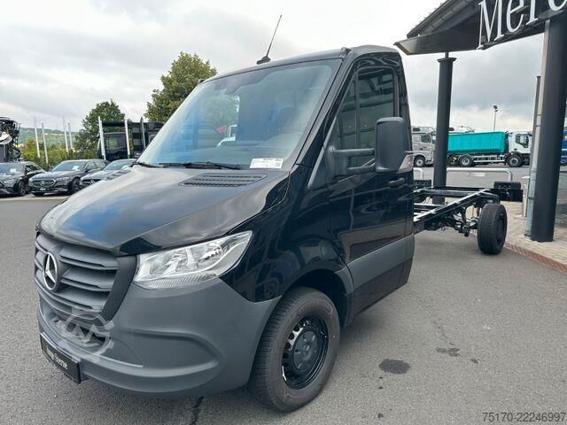 Chassis with cab Mercedes-Benz Sprinter 311 CDI 4325 Fahrgestell
