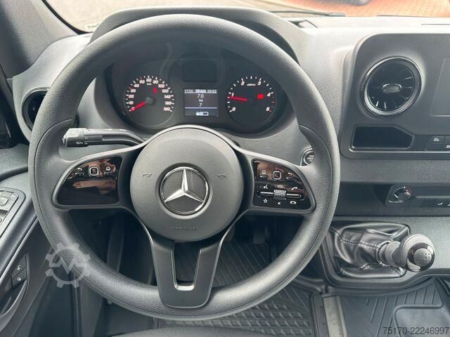 Chassis with cab Mercedes-Benz Sprinter 311 CDI 4325 Fahrgestell