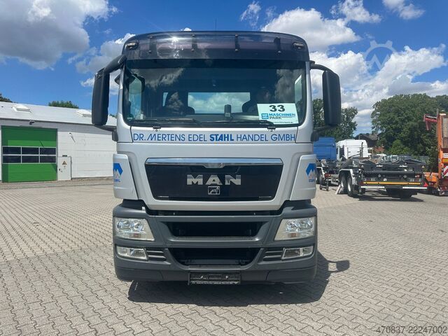 Flatbed truck MAN TGS 26.320 / 6x2-4 / Stahltransporte / Lift Lenk