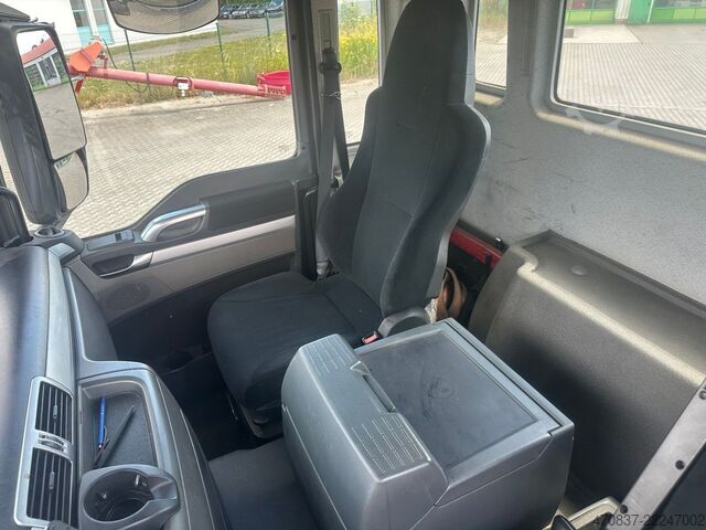 Flatbed truck MAN TGS 26.320 / 6x2-4 / Stahltransporte / Lift Lenk