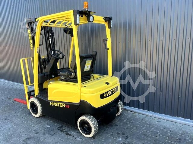 Elektrikli 4 tekerlekli forklift Hyster J1.8XN