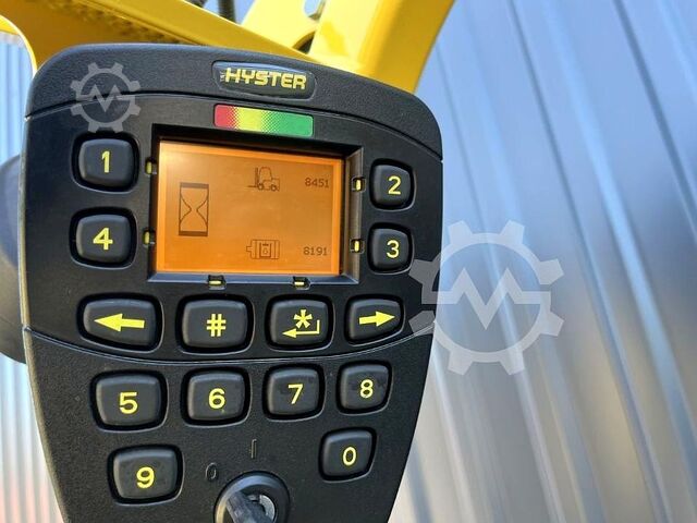 Elektrikli 4 tekerlekli forklift Hyster J1.8XN