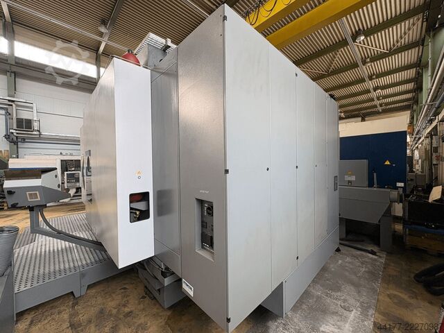 Centro di lavoro universale DMG MORI DMU 200 P