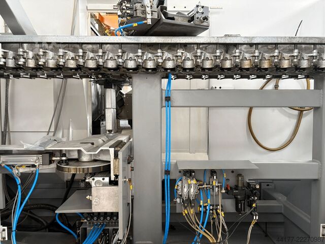 Centro di lavoro universale DMG MORI DMU 200 P