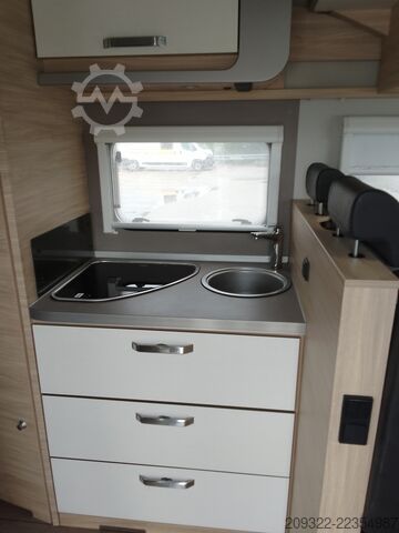 Camper semintegrato Ford Transit Weinsberg Carasuite 2024 | Cambio automatico | 5 posti letto