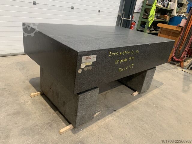 Marbre en granit ATELIERS MAITRE 2000 x 1200 x 400 mm