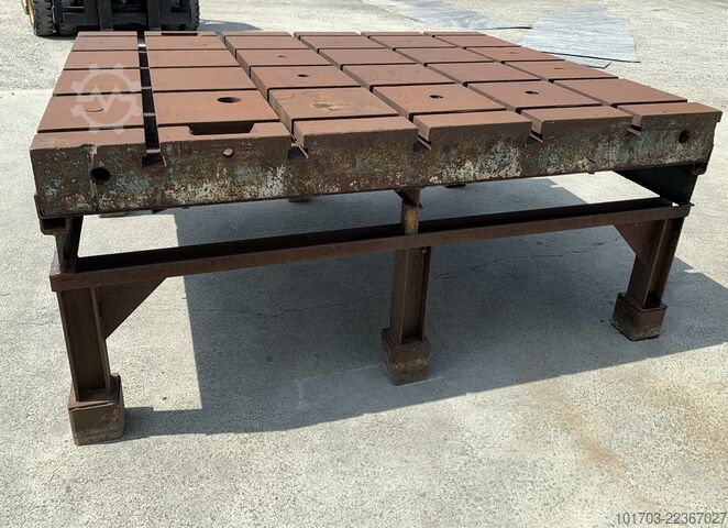 Gietijzeren bed Taque fonte rainurée - Floor Plate 2300 x 1900 x 200 mm