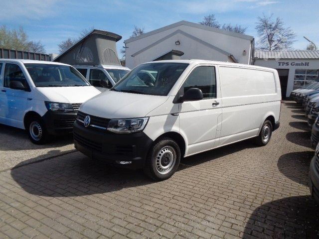 Panelová dodávka VOLKSWAGEN T6 Kasten lang 4M  rre  Werkstattregale
