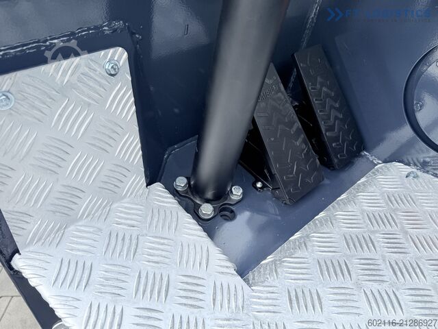 4-vejs gaffeltruck COMBILIFT CBE2500 TRIPLEX 5500 FORK POSITIONER