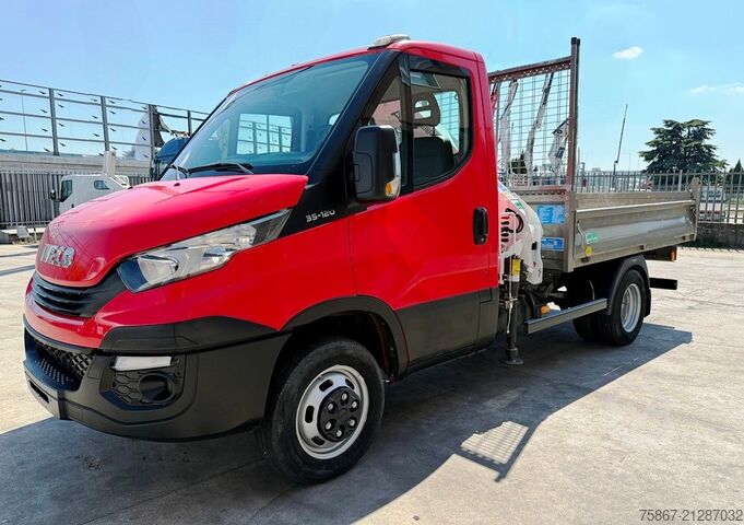 Kipper LKW IVECO DAILY 35C12