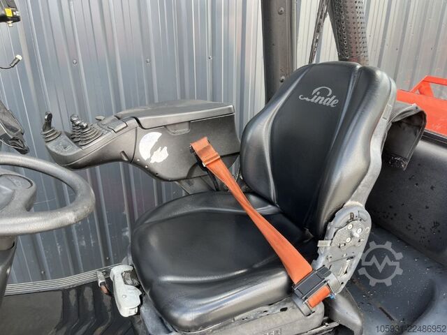 LPG targoncák Linde H25T-02