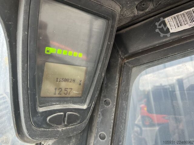 Dízelüzemű targoncá Linde H25D-02