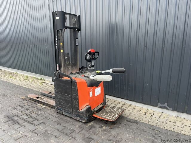 Wózek widłowy stojący BT SPE120
