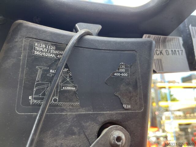 Wózek reach truck Linde R12B-01