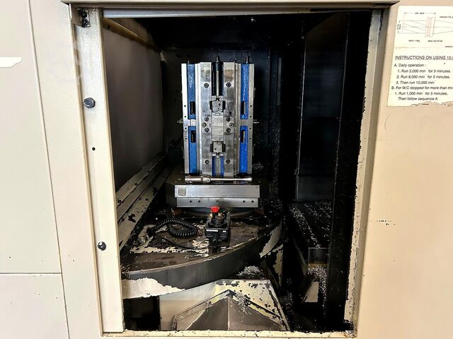 Verticaal bewerkingscentrum 3x Bridgeport XR 700 HMC
