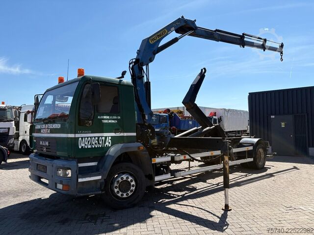  MAN LE 220 B + PALFINGER PK 14080 - 3X EXT + HAAKAR...