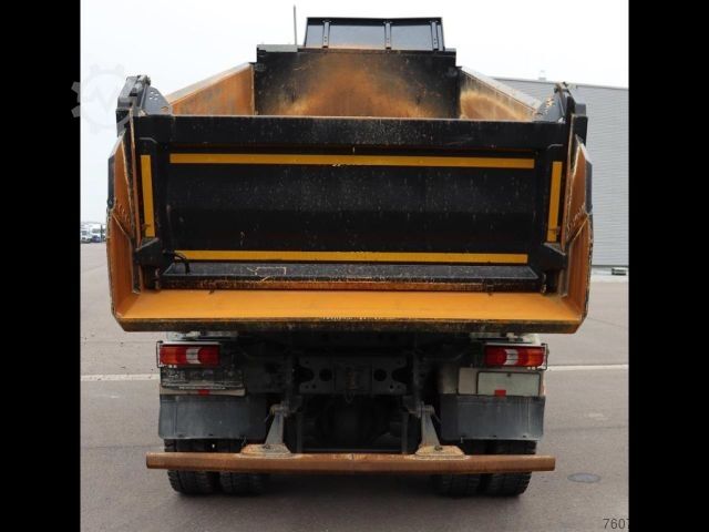 Driezijdige kipper MERCEDES-BENZ Arocs 4 MB 3243 K 8x4 Meiller Bordmatik 5,6m