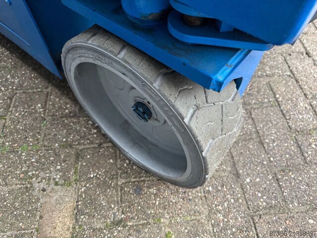 Pont élévateur à ciseaux Genie GS4047 Hoogwerker Schaarhoogwerker