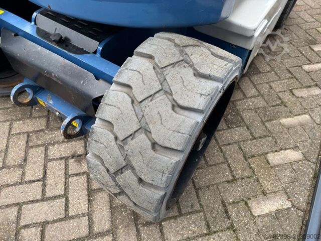 Plate-forme de travail télescopique articulée Niftylift HR17NE Hoogwerker Knikarmhoogwerker