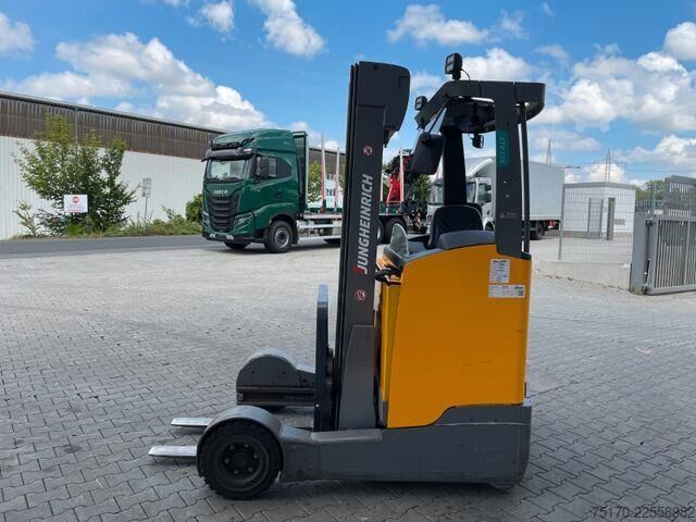 Reachtruck Jungheinrich ETV C16 / Triplex 5.72m / SS / nur 3.112h / 2016