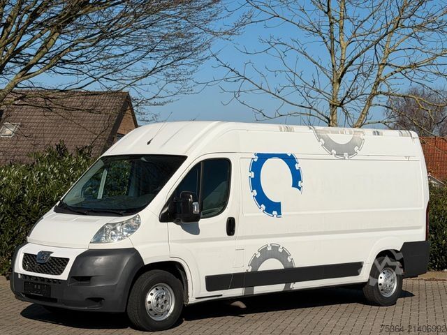 Minibusz PEUGEOT Boxer 3.0 HDiF Maxi Klima Ahk Motor in Notlauf