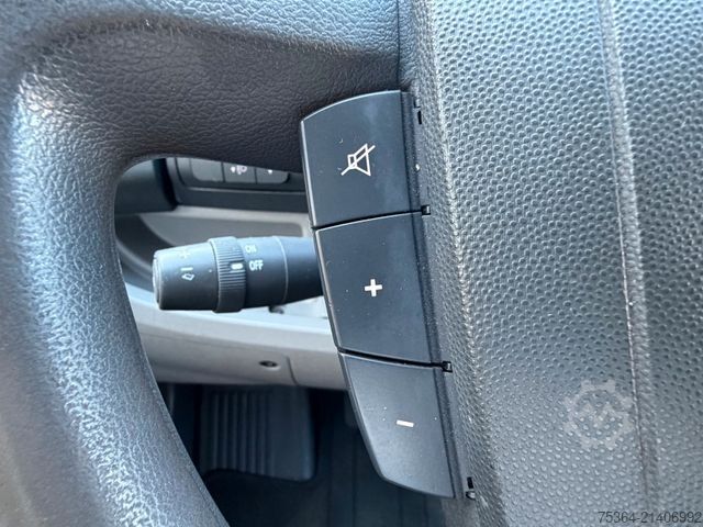 Minibusz PEUGEOT Boxer 3.0 HDiF Maxi Klima Ahk Motor in Notlauf