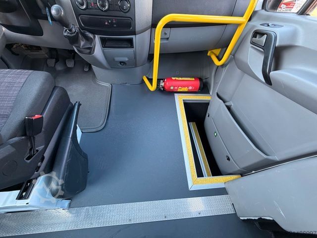 Minibusz MERCEDES-BENZ Sprinter 313 Cdi 9Sitze+Rollstuhllift Klima Navi