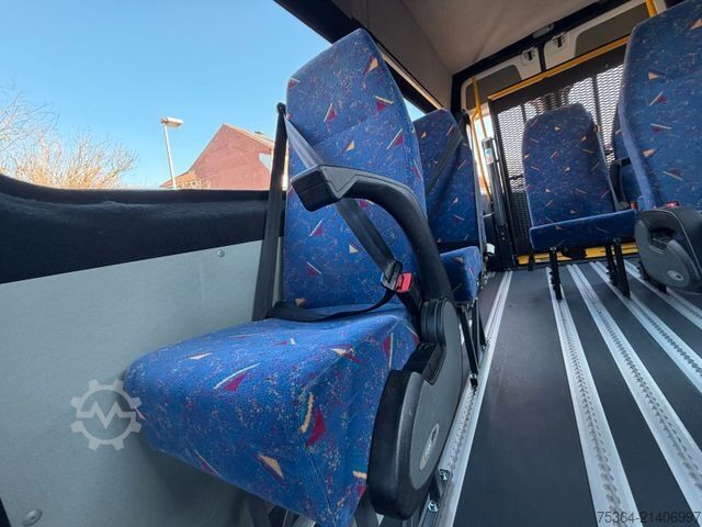 Minibusz MERCEDES-BENZ Sprinter 313 Cdi 9Sitze+Rollstuhllift Klima Navi