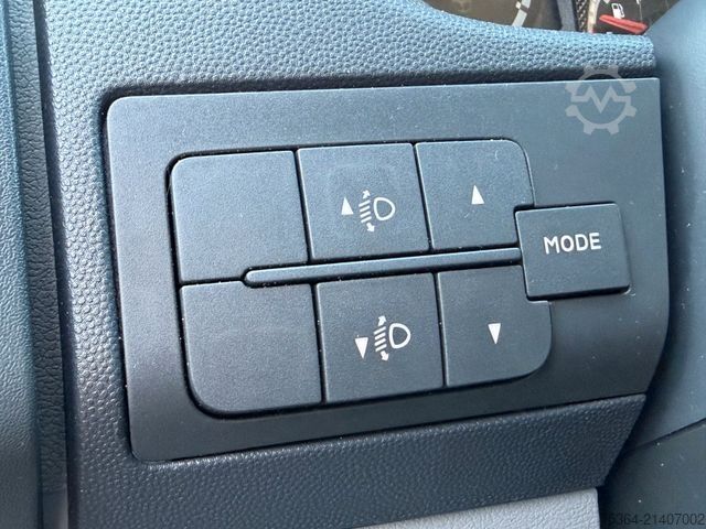 Magas tetős furgon PEUGEOT Boxer 3.0 HDiF Maxi Klima Ahk Motor in Notlauf