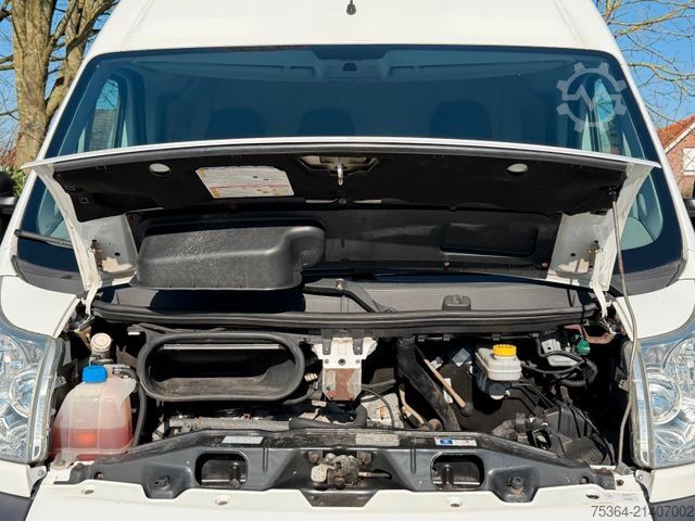 Magas tetős furgon PEUGEOT Boxer 3.0 HDiF Maxi Klima Ahk Motor in Notlauf