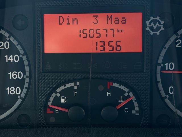 Magas tetős furgon PEUGEOT Boxer 3.0 HDiF Maxi Klima Ahk Motor in Notlauf