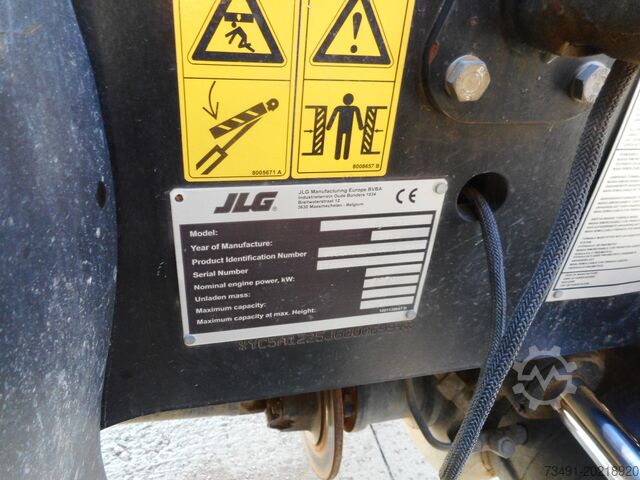Teleszkópos rakodó Deutz-Fahr Agrovector 37.8