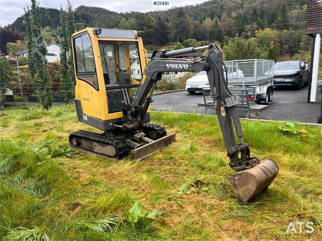 Μίνι εκσκαφέας Volvo EC15B xtv excavator w/ trench bucket and hydraulic