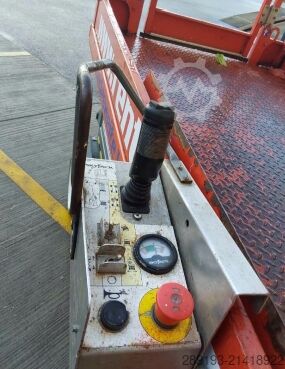 Nożycowe platformy robocze Skyjack SJ III 4626 Elektro 9,92 m