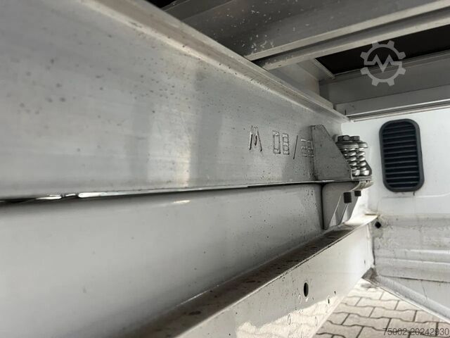 Skåpbyggnation JEGGER UNUSED CLOSED BOX + DAUTEL TAILLIFT (750KG)