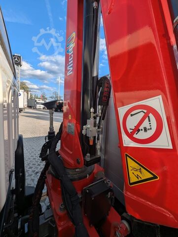 Kamion sa dizalicom Fuso Canter 9C18 Fassi M40 Pritsche 4,5 m
