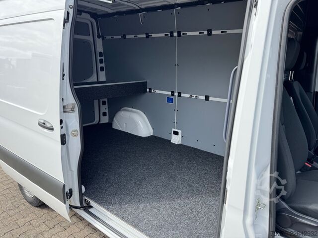 Højt tag varevogn MERCEDES-BENZ 211 CDI Sprinter III Kasten L2 Hoch WIE NEU