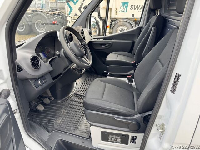 Magas tetős furgon MERCEDES-BENZ 211 CDI Sprinter III Kasten L2 Hoch WIE NEU