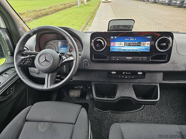 Bestelauto MERCEDES-BENZ SPRINTER 317 L2H2 LED Mbux Autom!