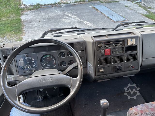 Tenteli kasalı kamyon Iveco Euro Cargo 75 E 14 , BB