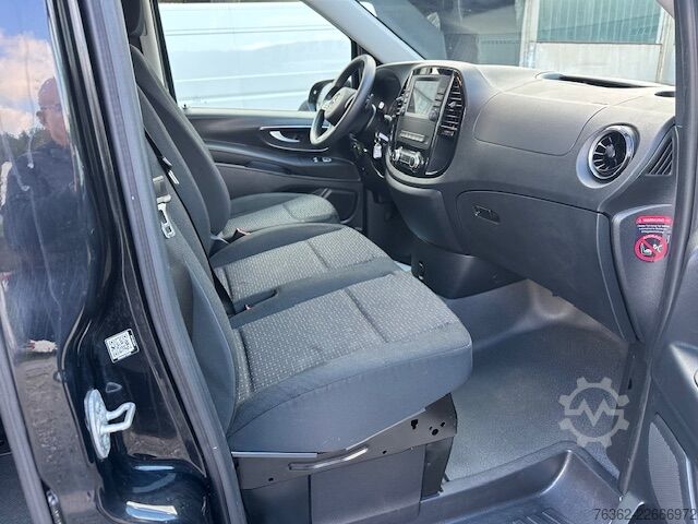 Microbuz Mercedes-Benz Vito Tourer 114 CDI Pro 4x4 lang 9-Sitze