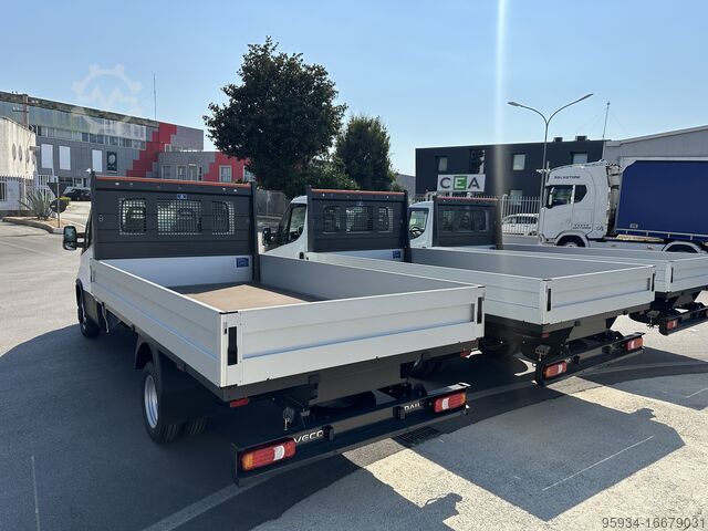 Flatbed kamion Iveco Daily 35-160 3.0 cc Model year 2024