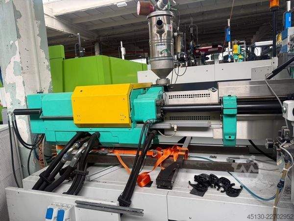 Máquina de moldagem por injeção Arburg 520H 1500-800 e²