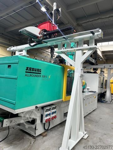 Máquina de moldeo por inyección Arburg 520S 1600-400/170 e²