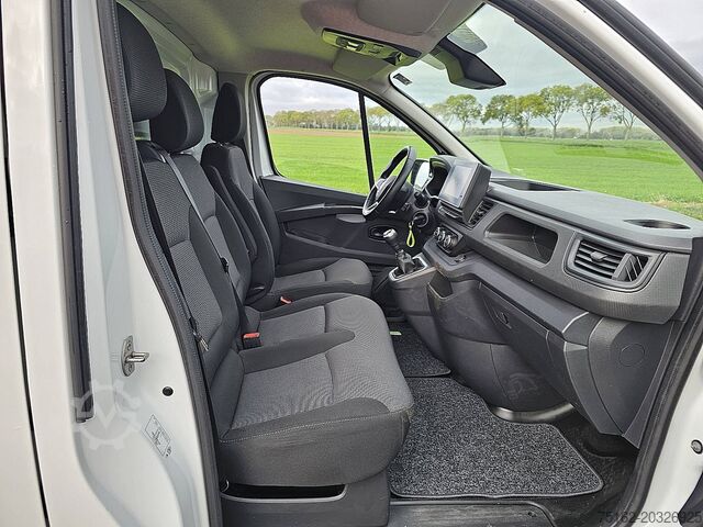 Stationvogn med højt tag RENAULT TRAFIC 2.0 DCI L2H1 Navi NAP Euro6!