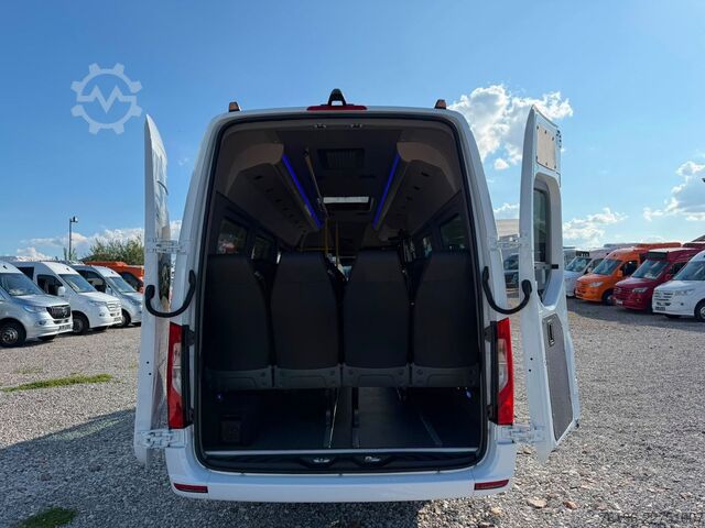 Stadsbus MERCEDES-BENZ Sprinter 16+27 Mittelniederflur Linien Rollstuhl