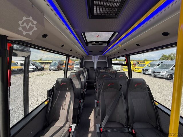 Stadsbus MERCEDES-BENZ Sprinter 16+27 Mittelniederflur Linien Rollstuhl