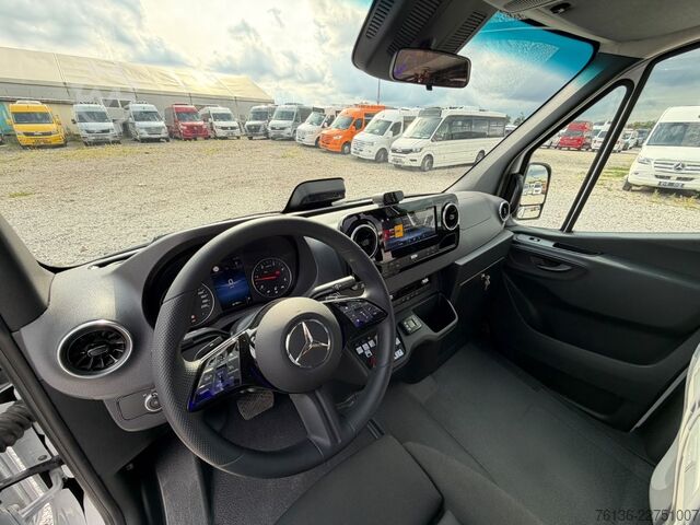 Stadsbus MERCEDES-BENZ Sprinter 16+27 Mittelniederflur Linien Rollstuhl